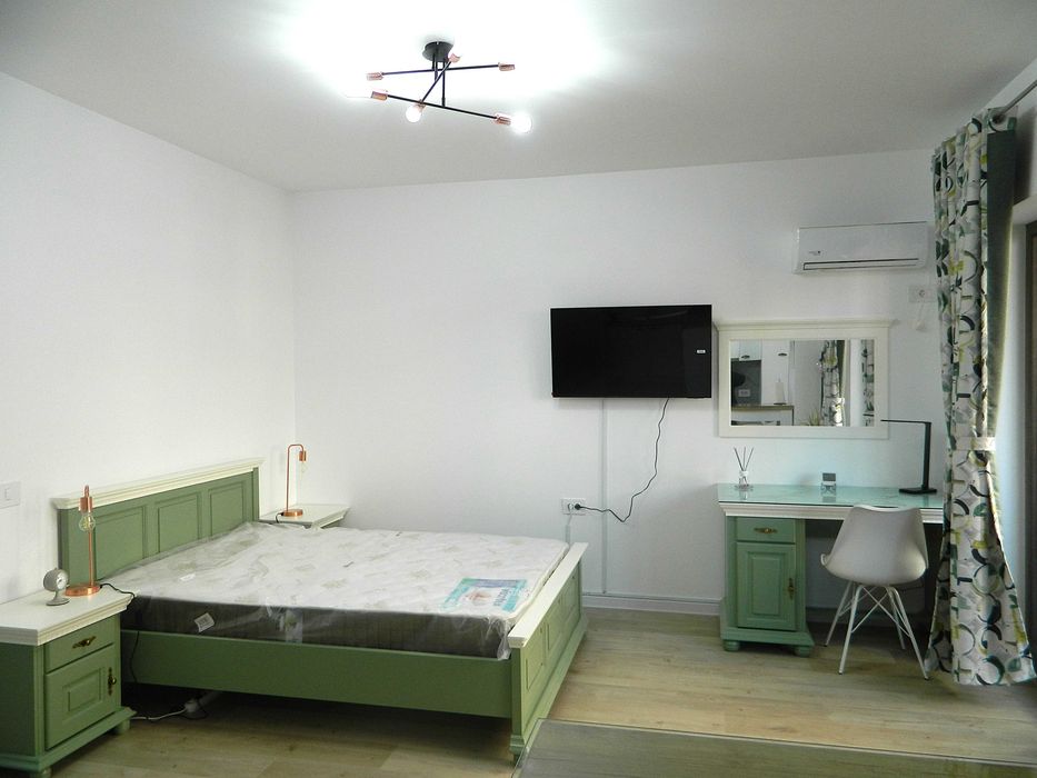 Studiou de inchiriat, 40 mp zona Brazdă