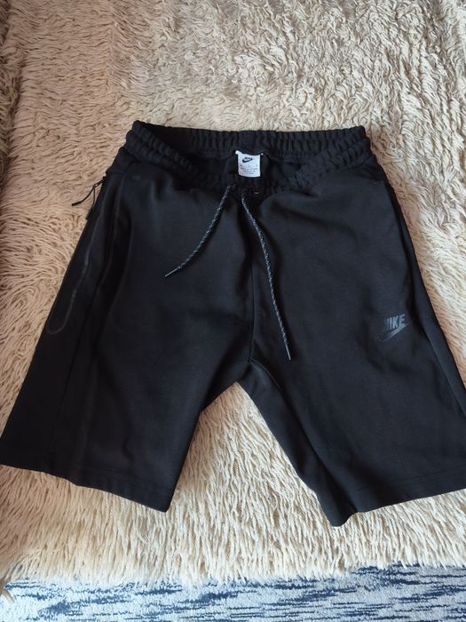 Nike tech fleece  размер М