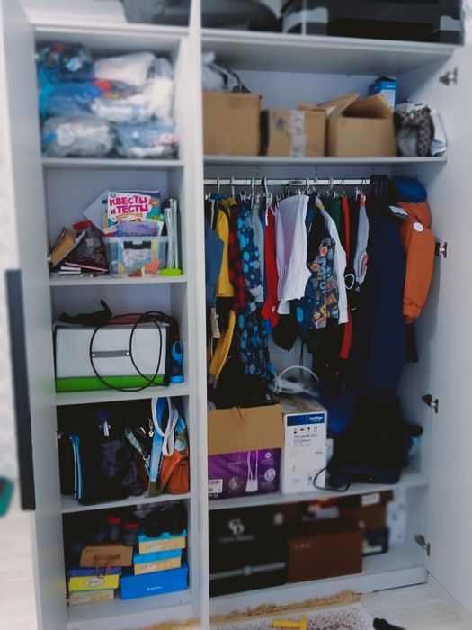 Шкаф почти новый