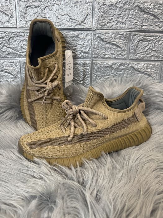 Yeezy 350 v2 Earth Pk Premium