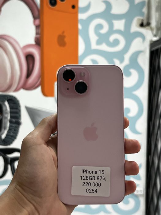 iPhone 15  128GB