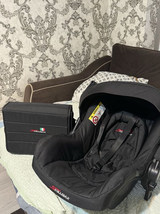 Продам коляску skillmax