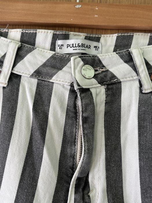 Blugi Pull&Bear, marimea 42