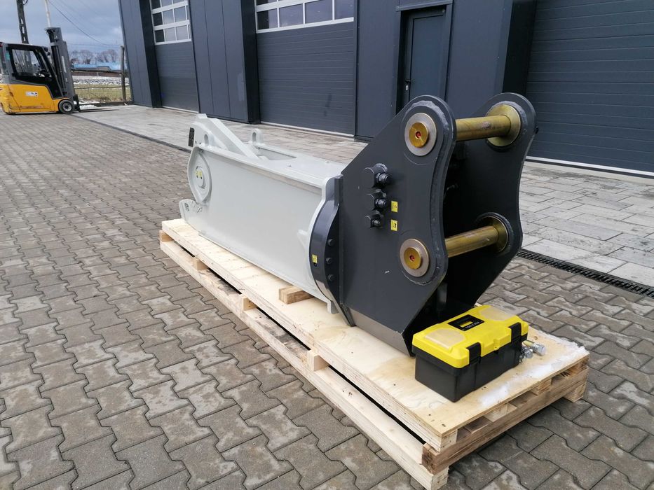 Foarfeca hidraulica Rotativa pentru taiere fier vechi si demolare