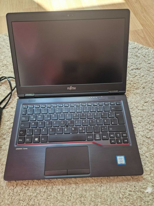 LAptop FUJITSU i5 gen 8 ssd512gb ram 16gb 14"fhd baterie 3 ore ca NOU