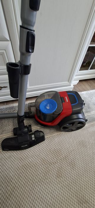 Aspirator Philips fara sac impecabil!