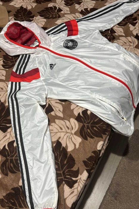 Спортно яке Addida