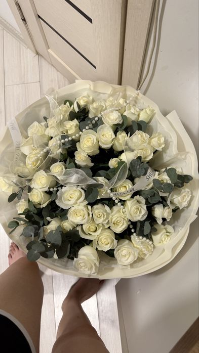 51 роза букет свежая
