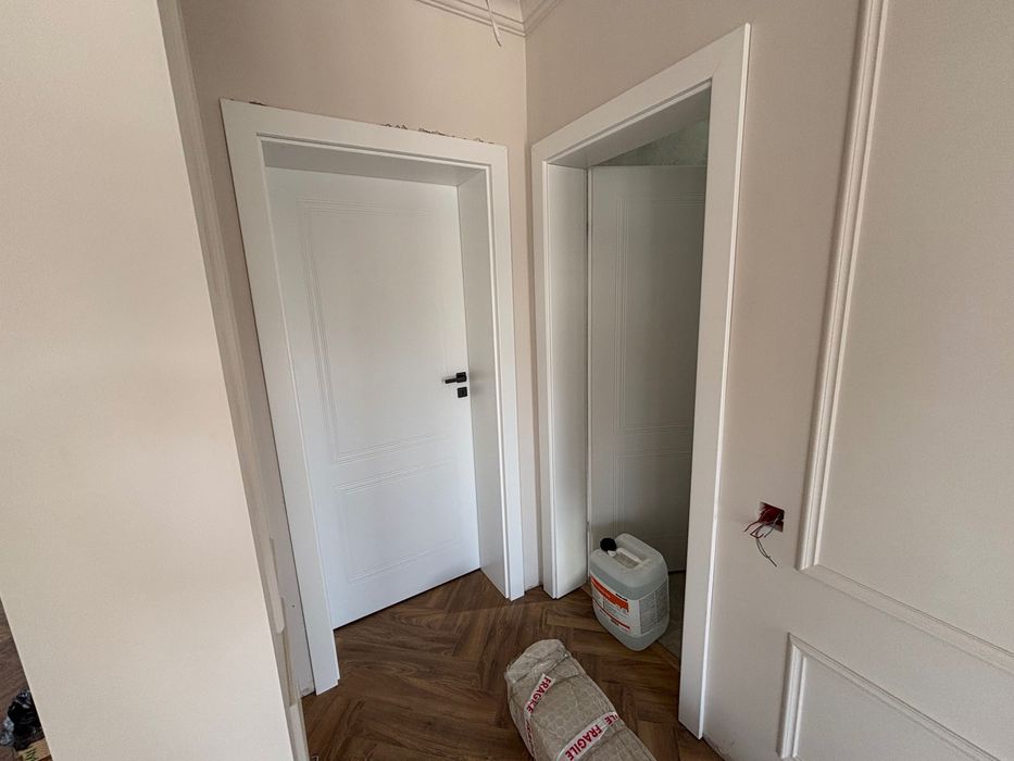Casă modernă de vânzare - calitate premium, toate utilitatile