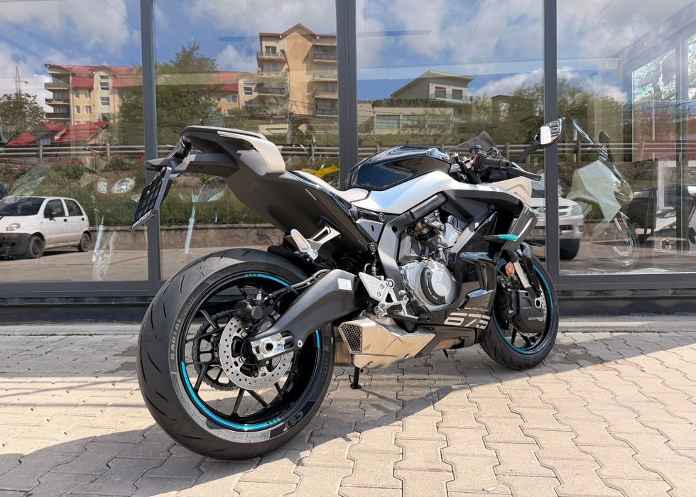 Cf Moto 675 SR-R - Garantie - Transport Gratuit -