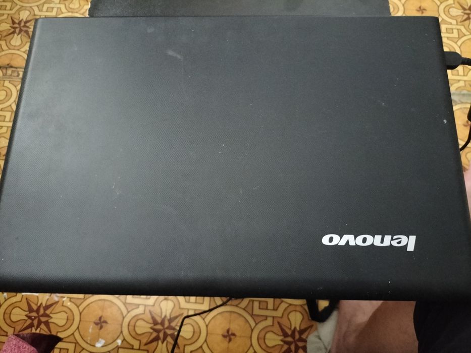 Ноутбук на продажу