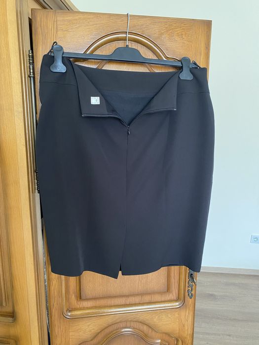 Set de 2 fuste conice si bluza eleganta cu dimensiuni afisate
