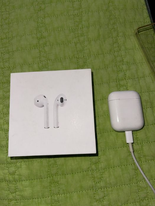 Airpods 1го поколения