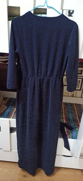 Продам платье песок