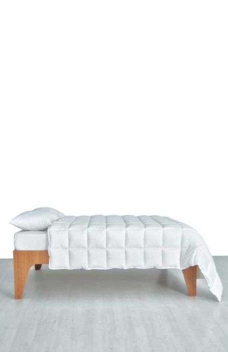 Одеяло стеганное для гостиниц люксового качества