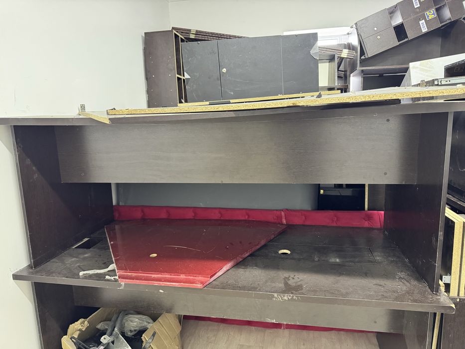 Офисные, компьютерные столы продается