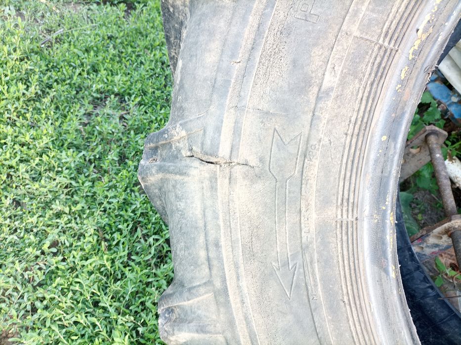 Cauciucuri combina tractor 18.4 r30