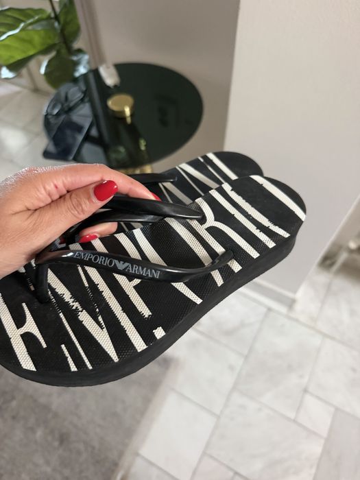Джапанки Armani ,дабро състояние