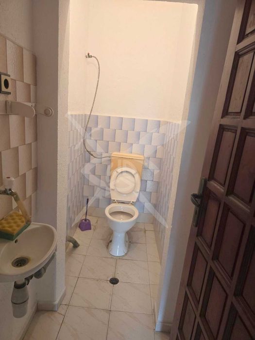 Продава се Офис в Съединение - 35 кв.м за 1000 €/кв.м - Снимка #2