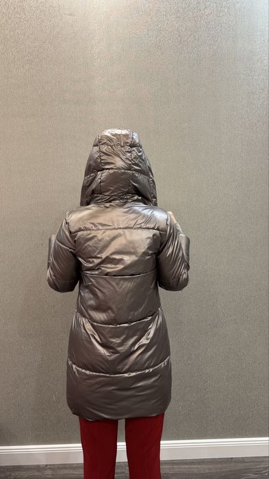 Продам куртку 42 размера