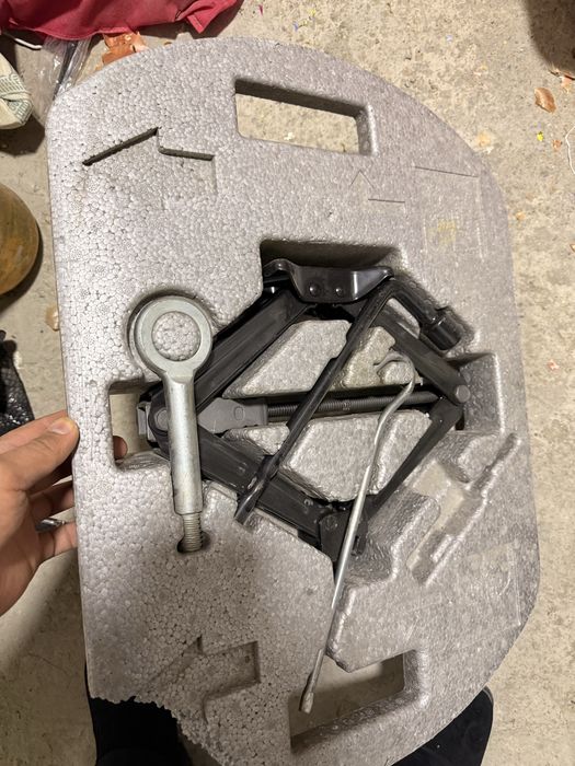 Spark damkrat zbori kamplekti