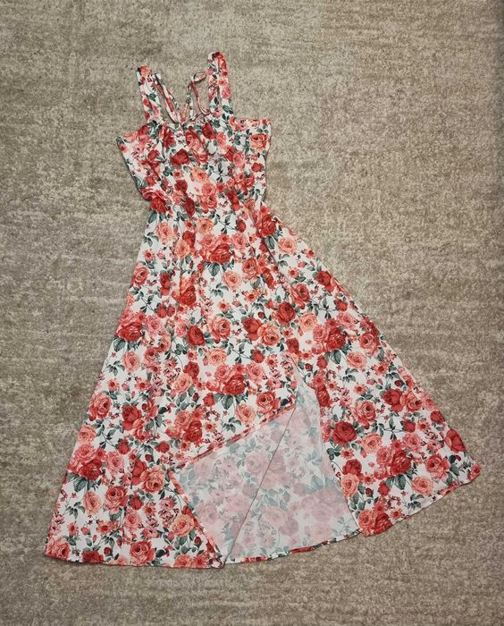 Rochita lunga superba, rochie inflorata vaporoasa, M