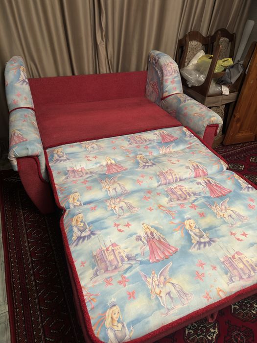 Продам диван в отличном состоянии