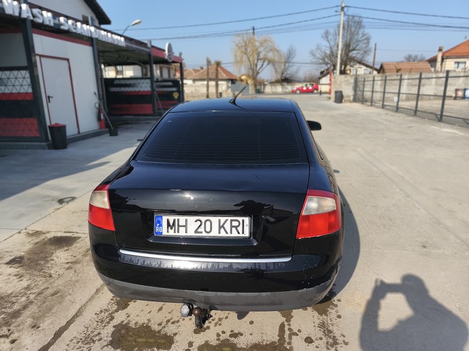 Vând audi A4 B6 1.9
