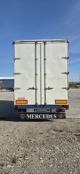 Remorca tandem Camion