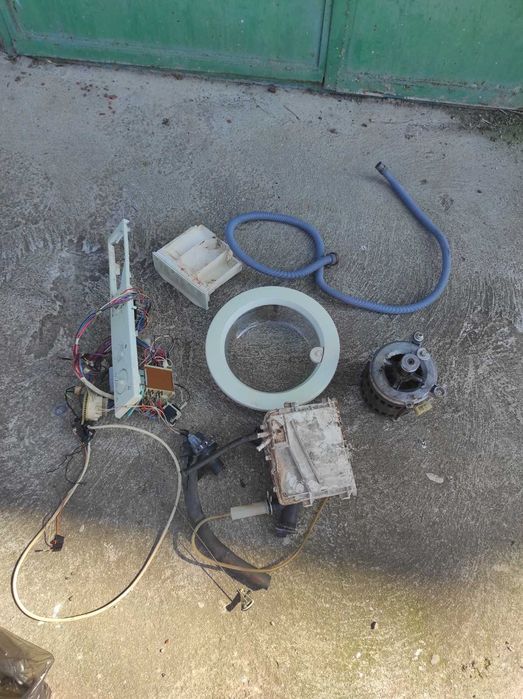 Пералня Indesit 471 XW- на части