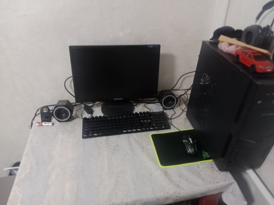 Kompyuter srochna sotiladi pul kerak Jizzax shaxarda