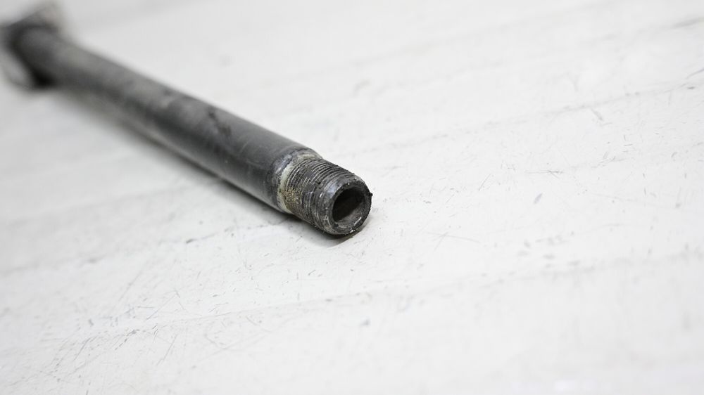 Ax Roata Spate Suzuki GSR 600 2006 - 2010