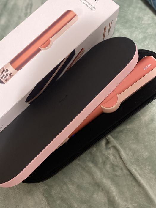 Dyson airstrait orange pink