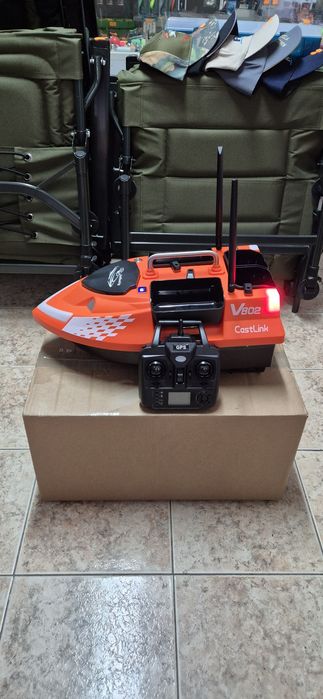 Лодка за захранка FLYTEC V802 PRO GPS