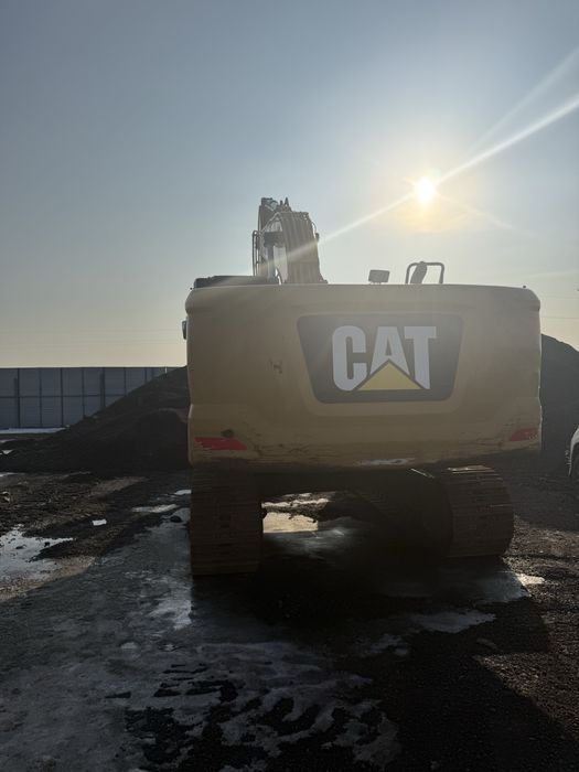Продам гусеничный экскаватор CAT 330 GC