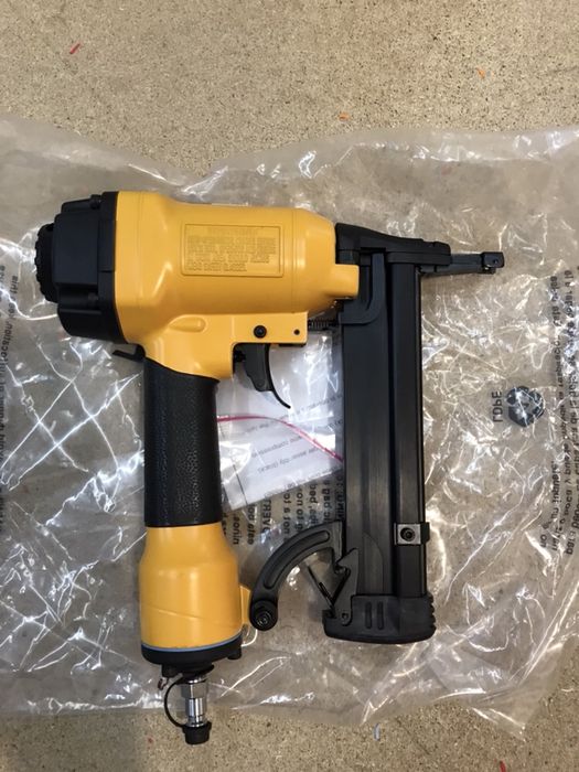 Capsator profesional pneumatic