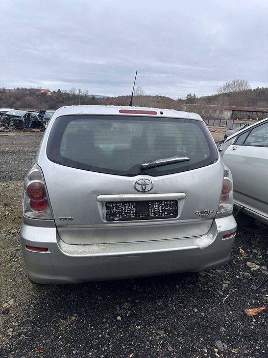 Toyota Corolla Verso 2.0 D-4d 116к.с 2005г На Части