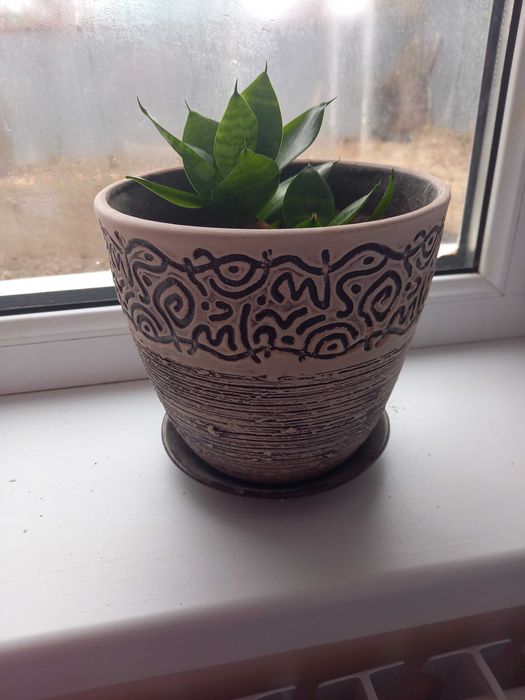 Продам горшки для цветов