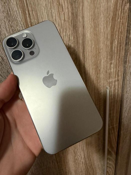 iPhone 15 pro max cutie factura