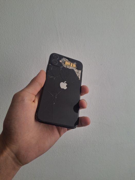 Iphone 11 ,64/81