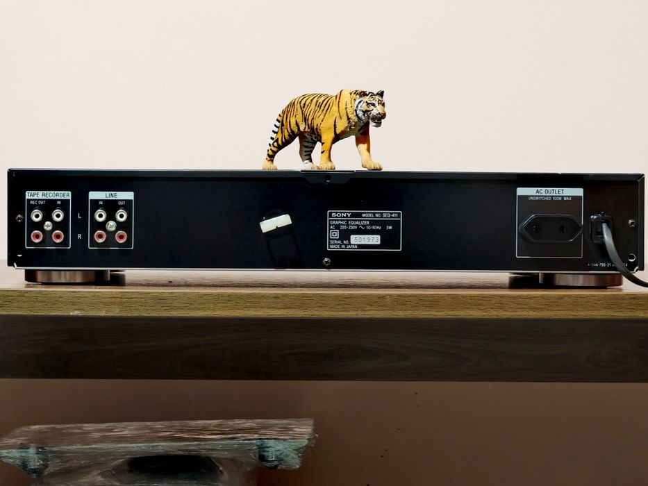 Sony SEQ-411. Egalizator valoros. Date tehnice mari. Preț fix !