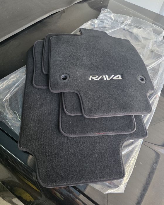 Оригинални стелки за Toyota Rav4 2018-25