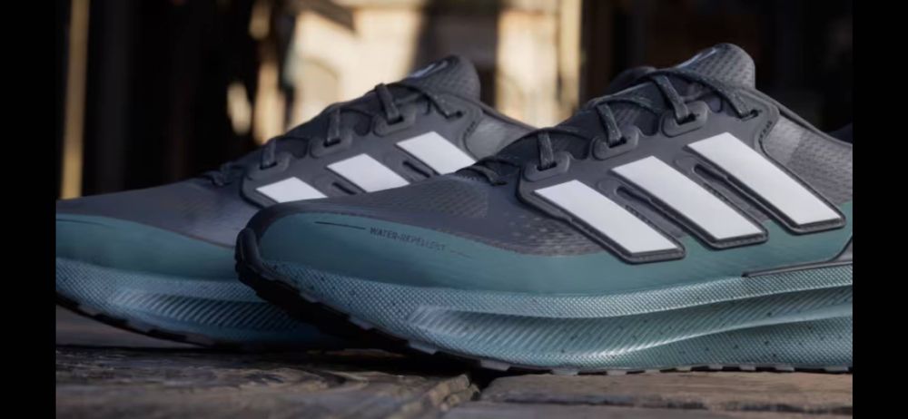 Продаются adidas мужские кроссовки