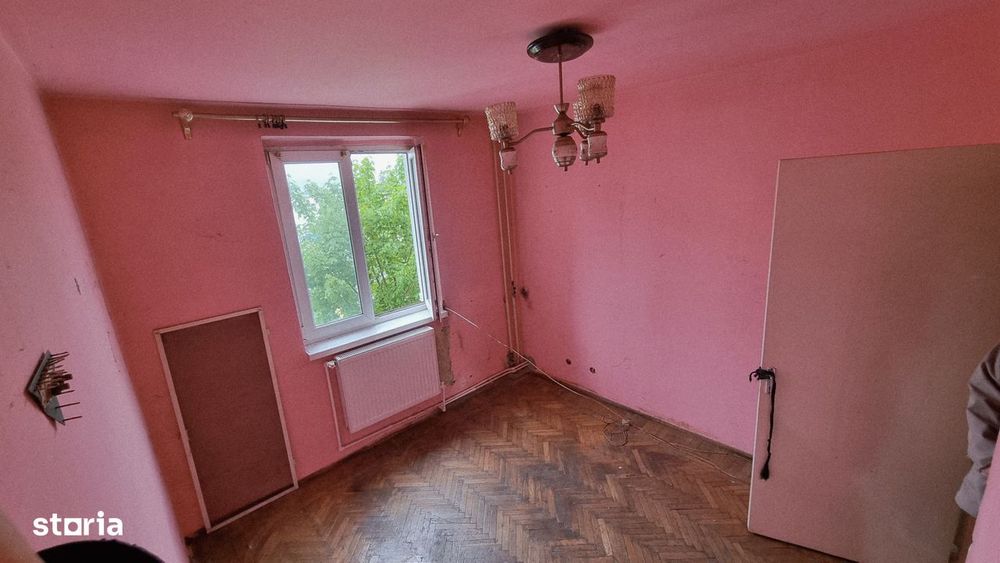 Apartament ultracentral 3 camere, balcon, 70mp