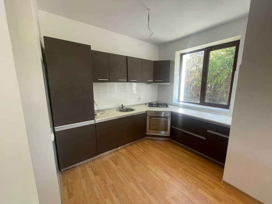 Casa solida, moderna si luminoasa: liniste totala in natura!