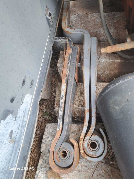 De vanzare piese utilaje,second hand