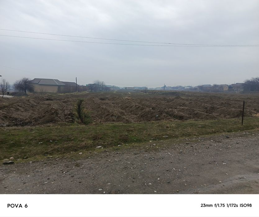 Uy-joy ko’tarilgan 40 sotixli bog’ sotiladi