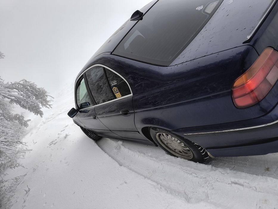 Vând bmw e39 525i