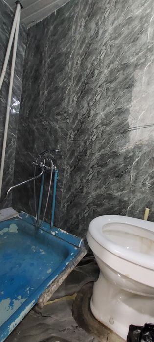 1 ком. квартира (1/3/9). Сергели 4. Бывшее общежитие. Метро - 500 м