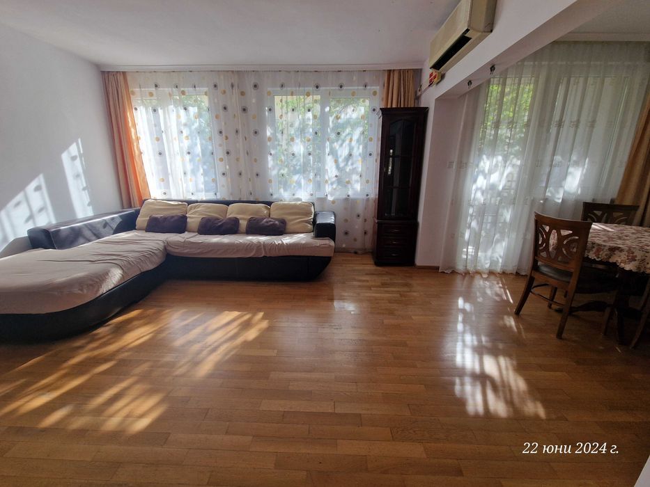 Продава се Тристаен апартамент в Варна, Спортна зала - 118 кв.м за 2204 €/кв.м - Снимка #1